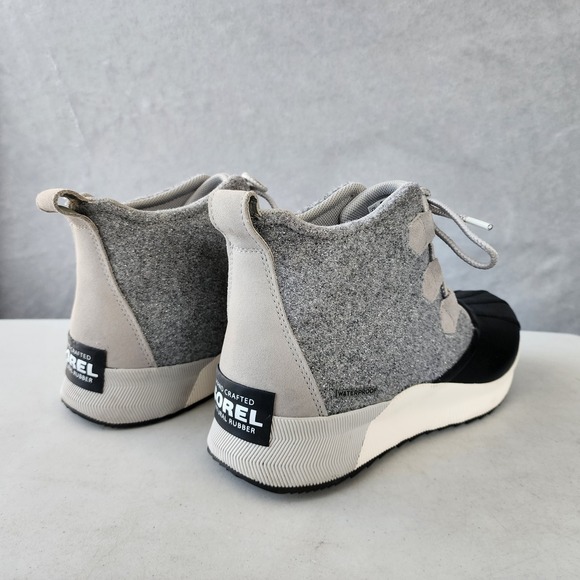 Sorel Gray and Black Winter Boots - Picture 12 of 13